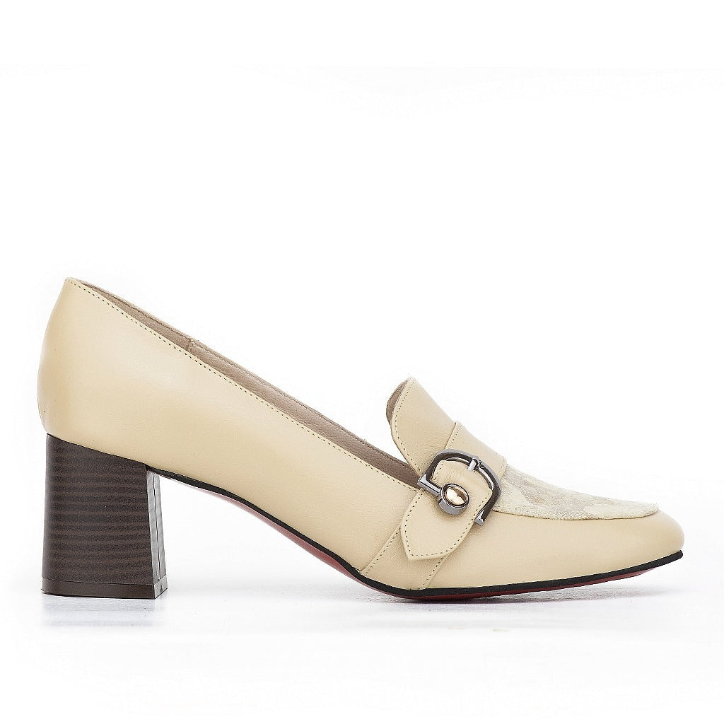 0606 chaussure femmes en cuir biege