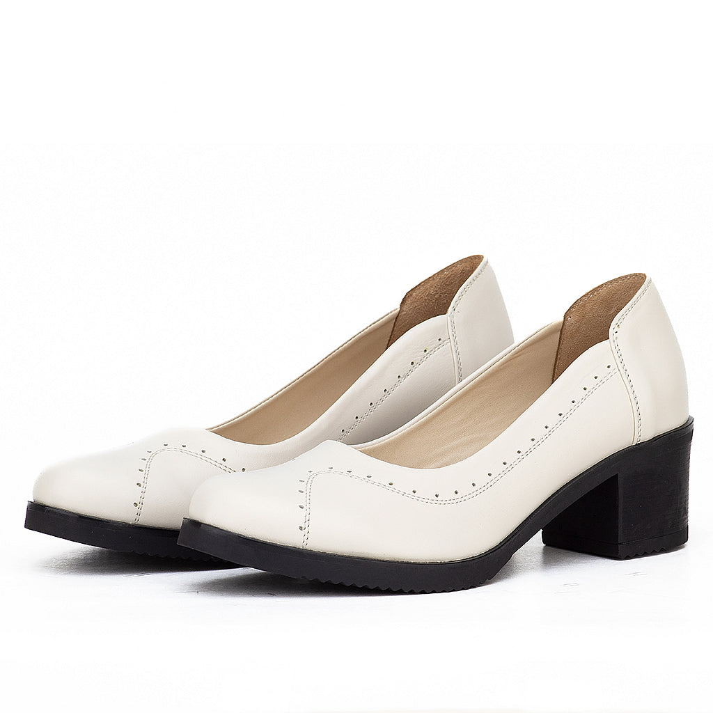 0124 CHAUSSURE EN CUIR biege FEMME