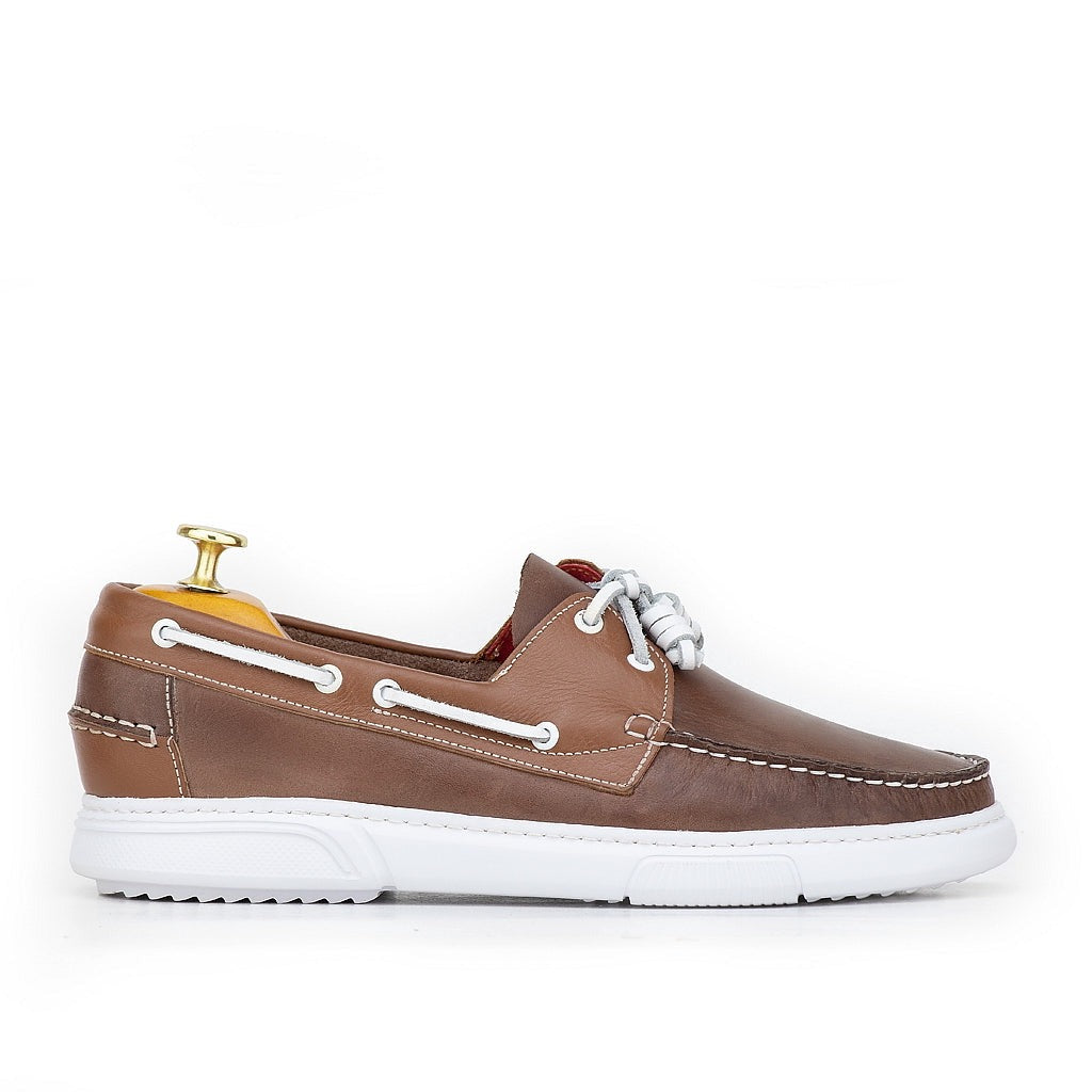 0187e chaussure boat homme en cuir marron