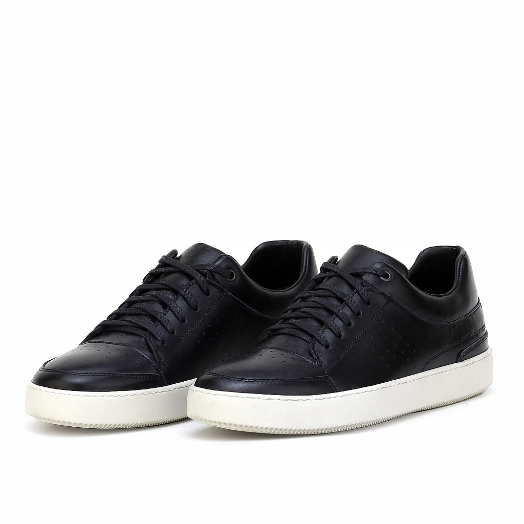038 Chaussure Sneaker Homme en cuir noir