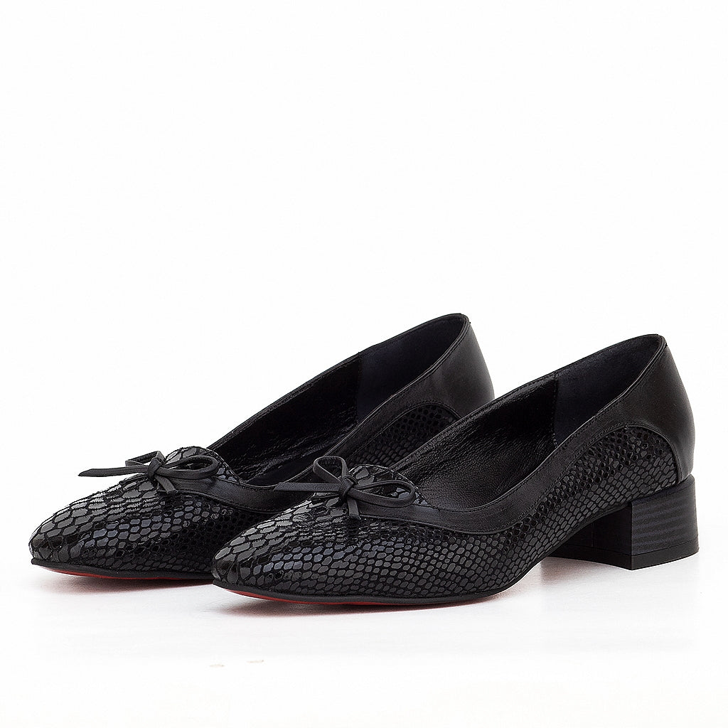 0576 chaussure femmes en cuir noir
