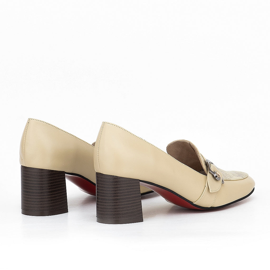 0606 chaussure femmes en cuir biege