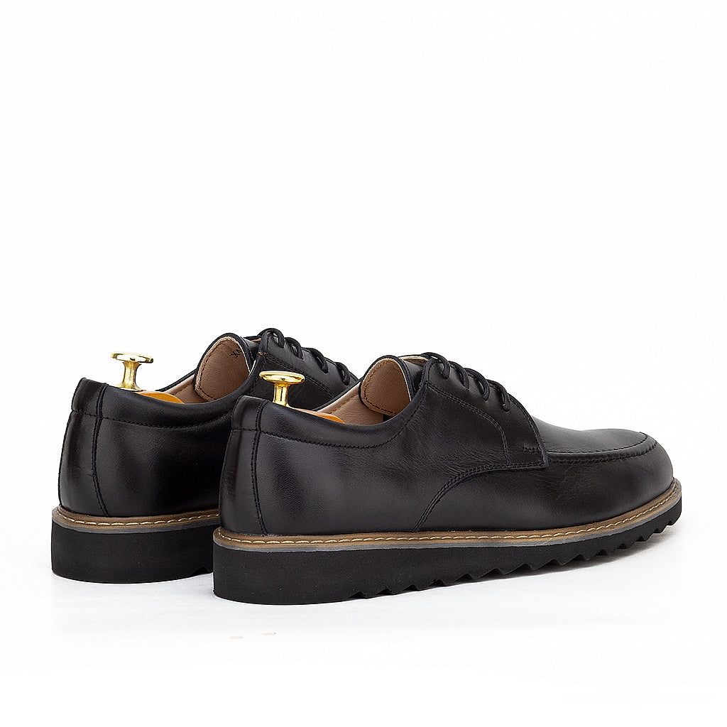 044 Chaussures Homme en cuir noir