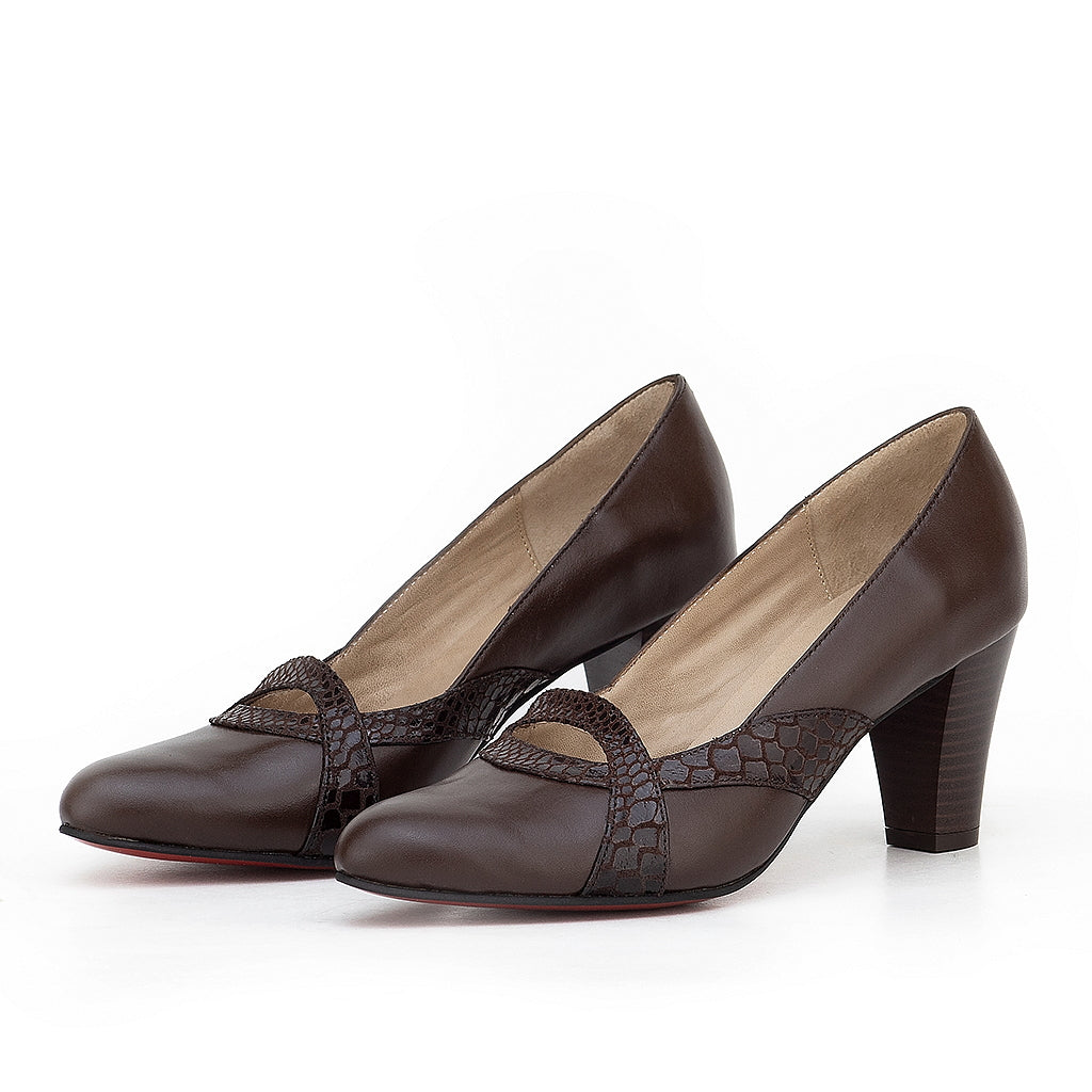 0626 chaussure femmes en cuir marron