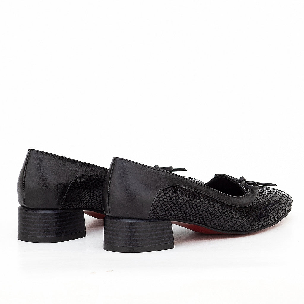 0576 chaussure femmes en cuir noir