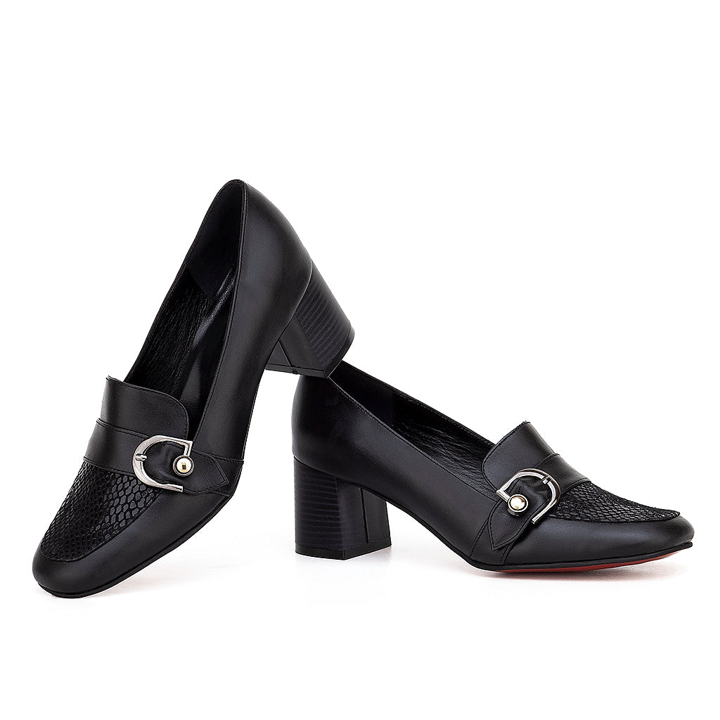 0606 chaussure femmes en cuir noir