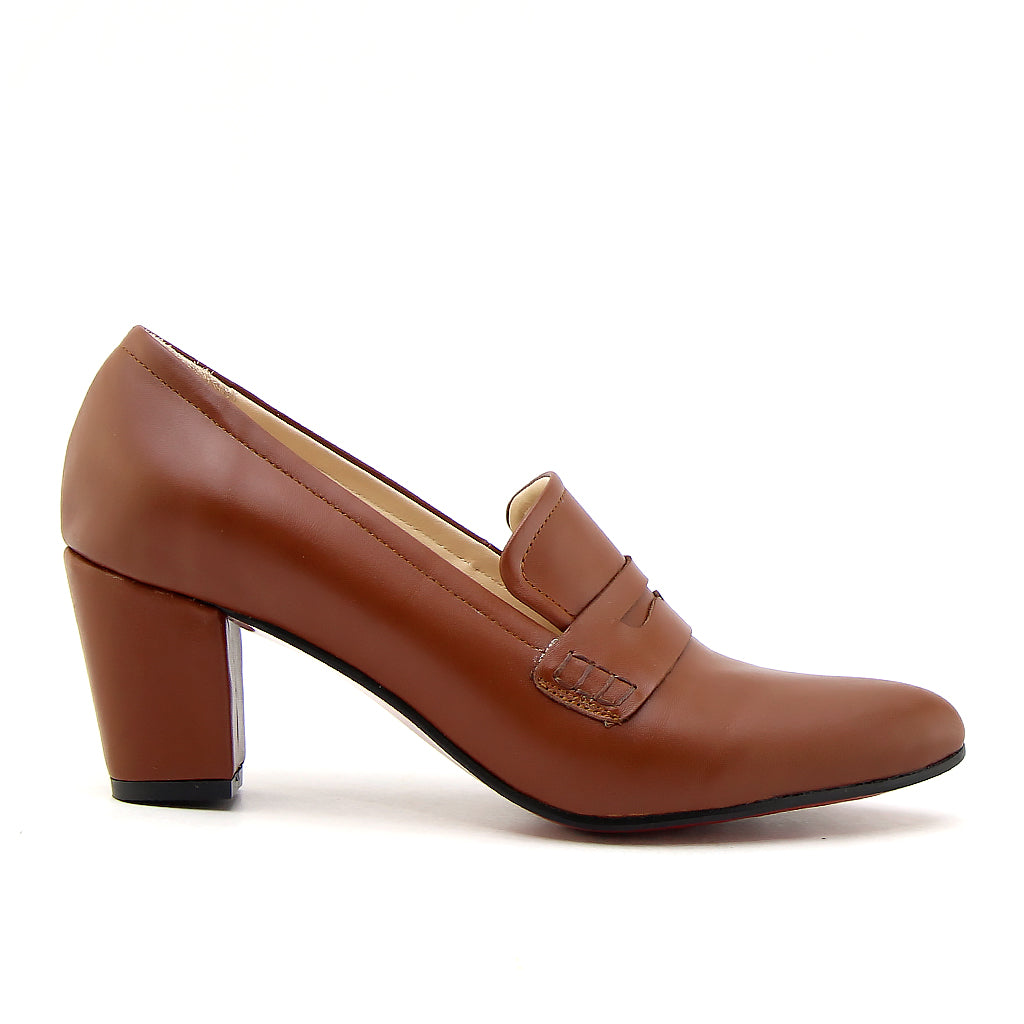 0520 chaussure femmes en cuir marron clair
