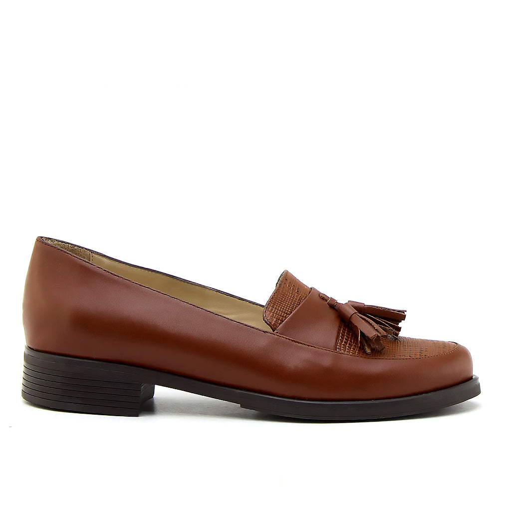 0546 chaussure femmes en cuir marron clair
