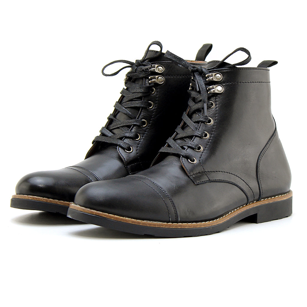 025 boot en cuir noir