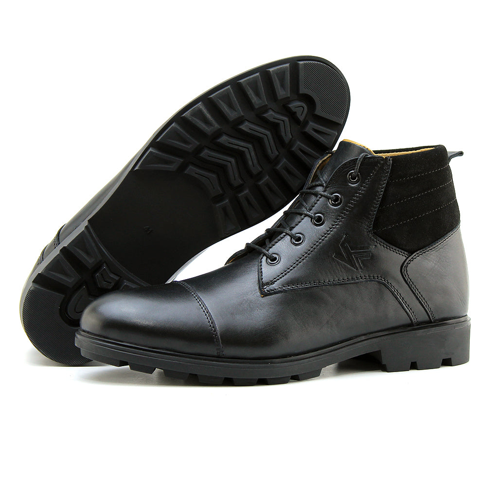 040 BOTTINE EN CUIR NOIR