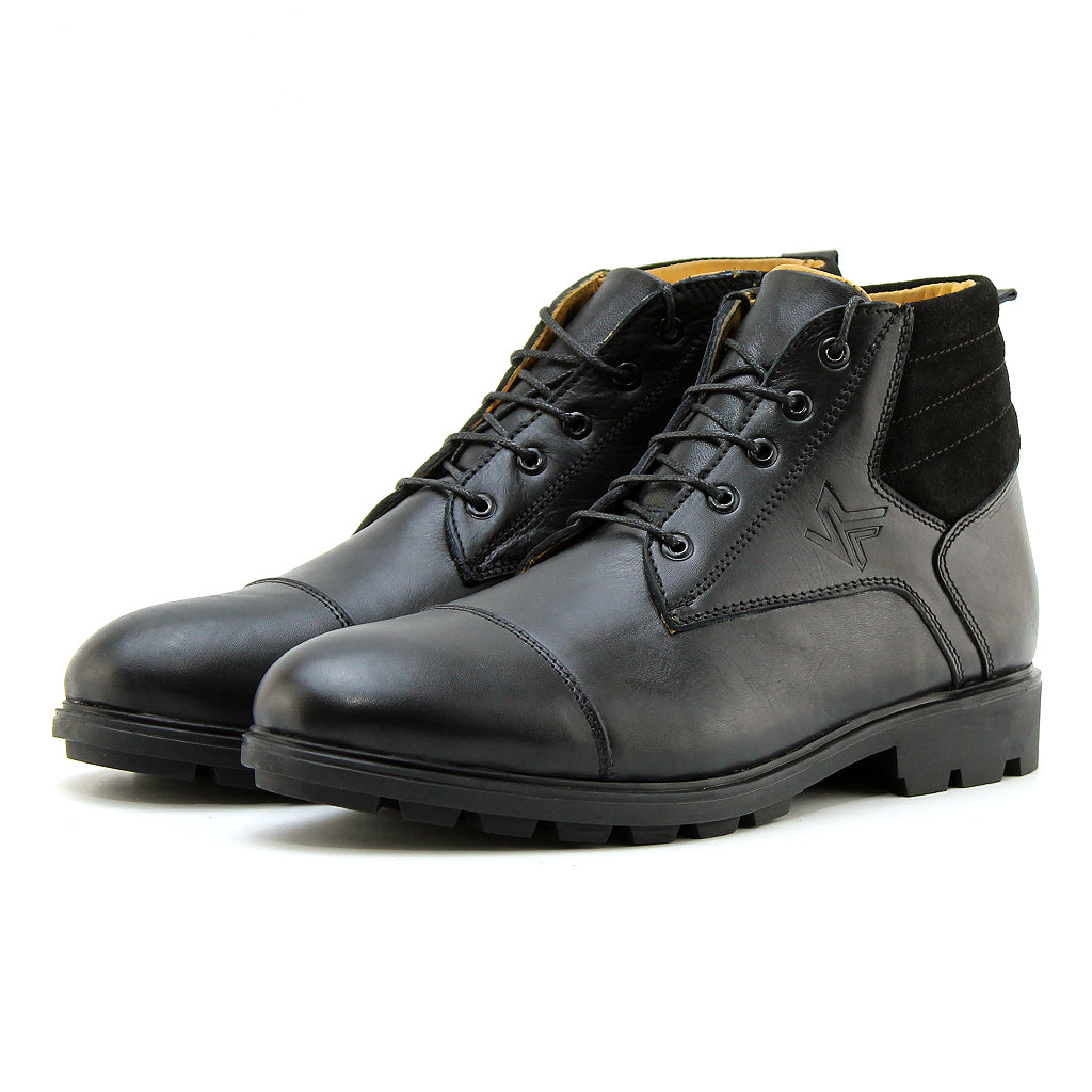040 BOTTINE EN CUIR NOIR