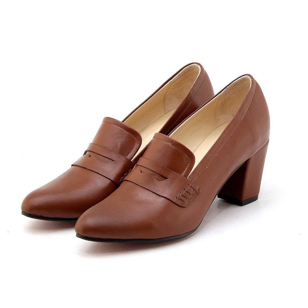 0520 chaussure femmes en cuir marron clair