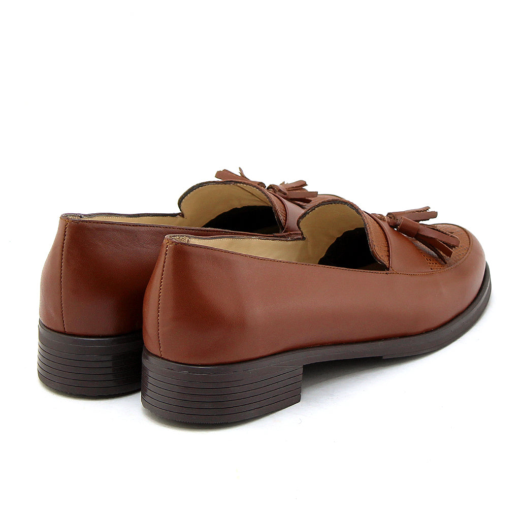 0546 chaussure femmes en cuir marron clair