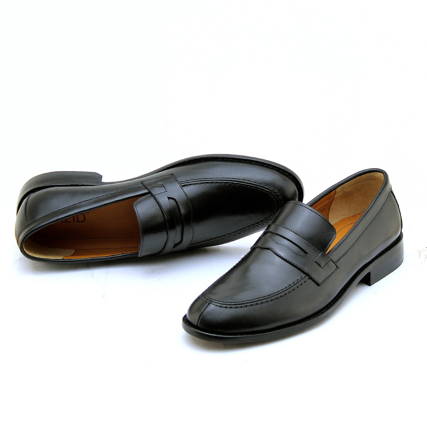 0620 CHAUSSURE EN CUIR noir