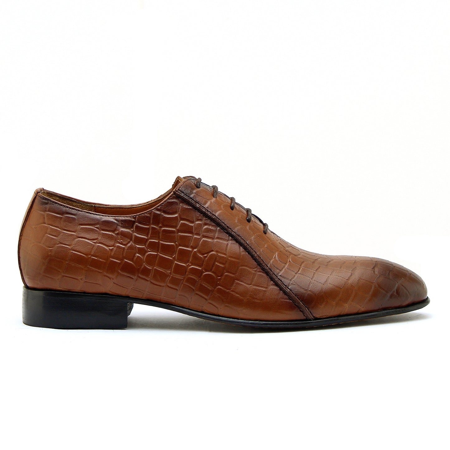 0627 CHAUSSURE EN CUIR MARRON