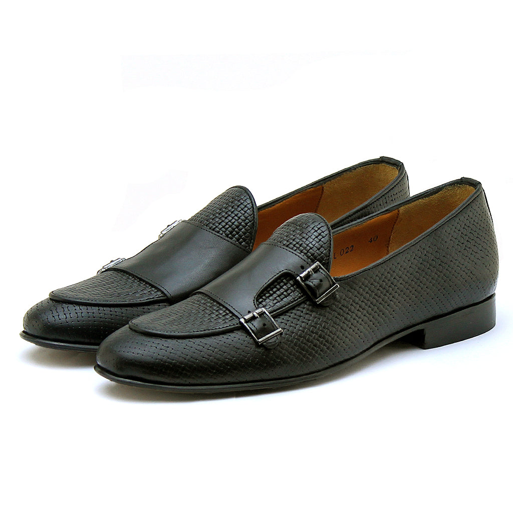 0600 CHAUSSURE EN CUIR NOIR