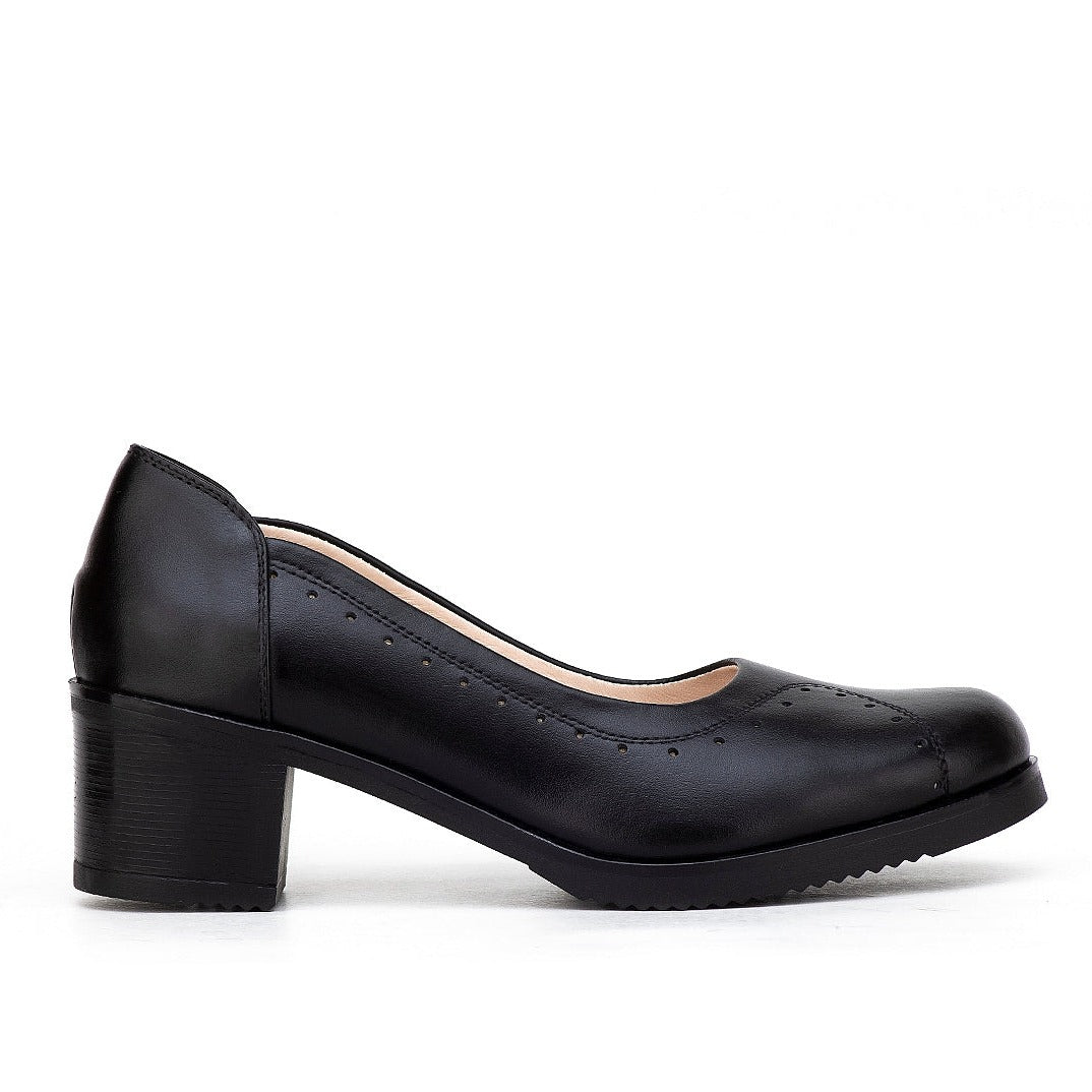 0124 CHAUSSURE EN CUIR NOIR FEMME