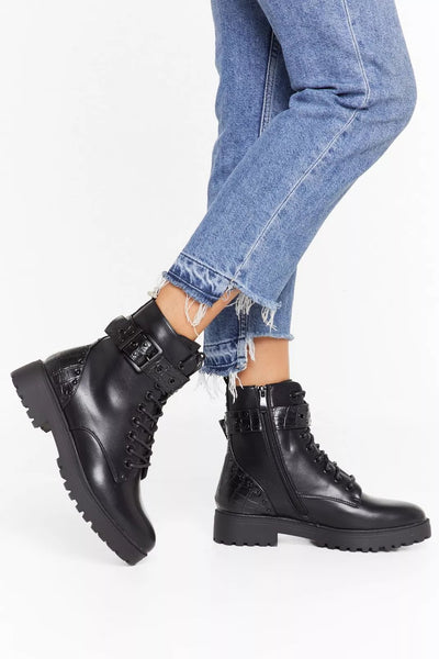 BOTTINES