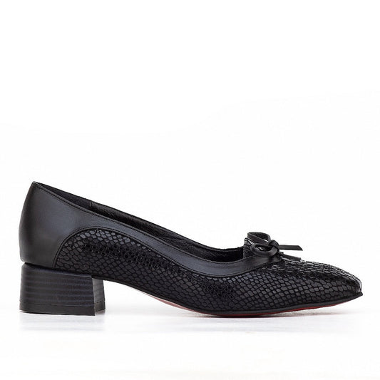 0576 chaussure femmes en cuir noir