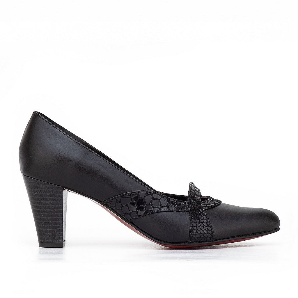 0626 chaussure femmes en cuir noir