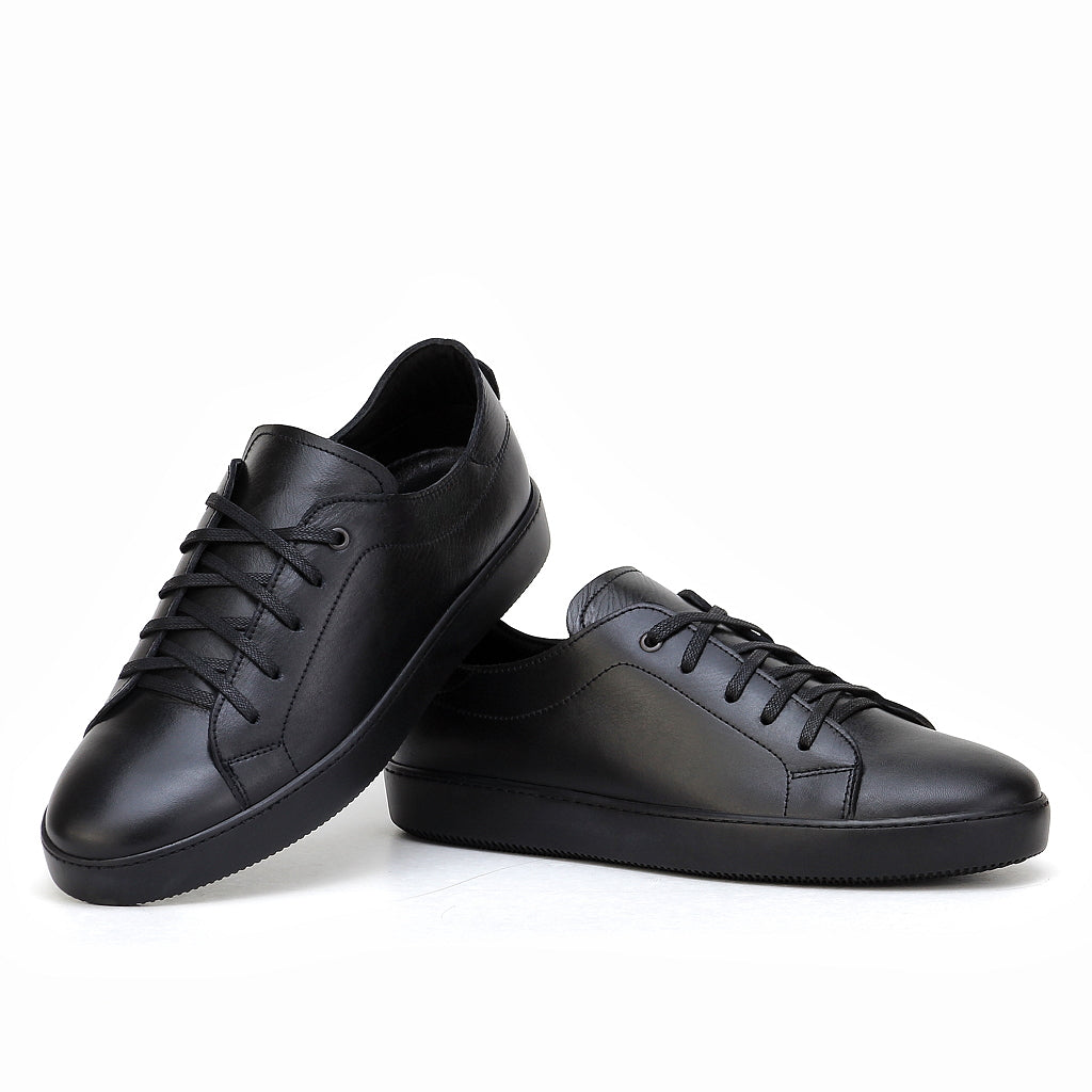 041 Chaussure Sneaker Homme en cuir noir