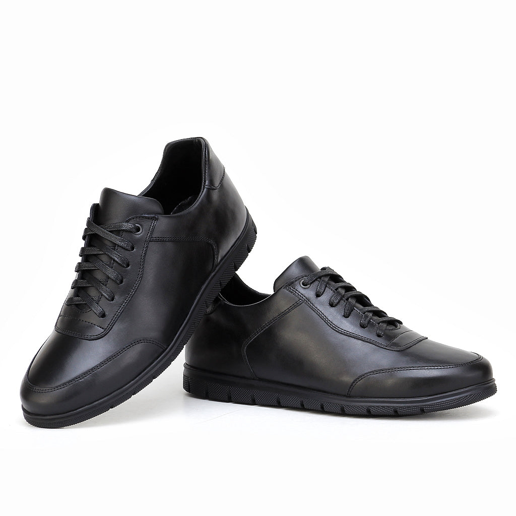048 Chaussure Sneaker Homme en cuir noir