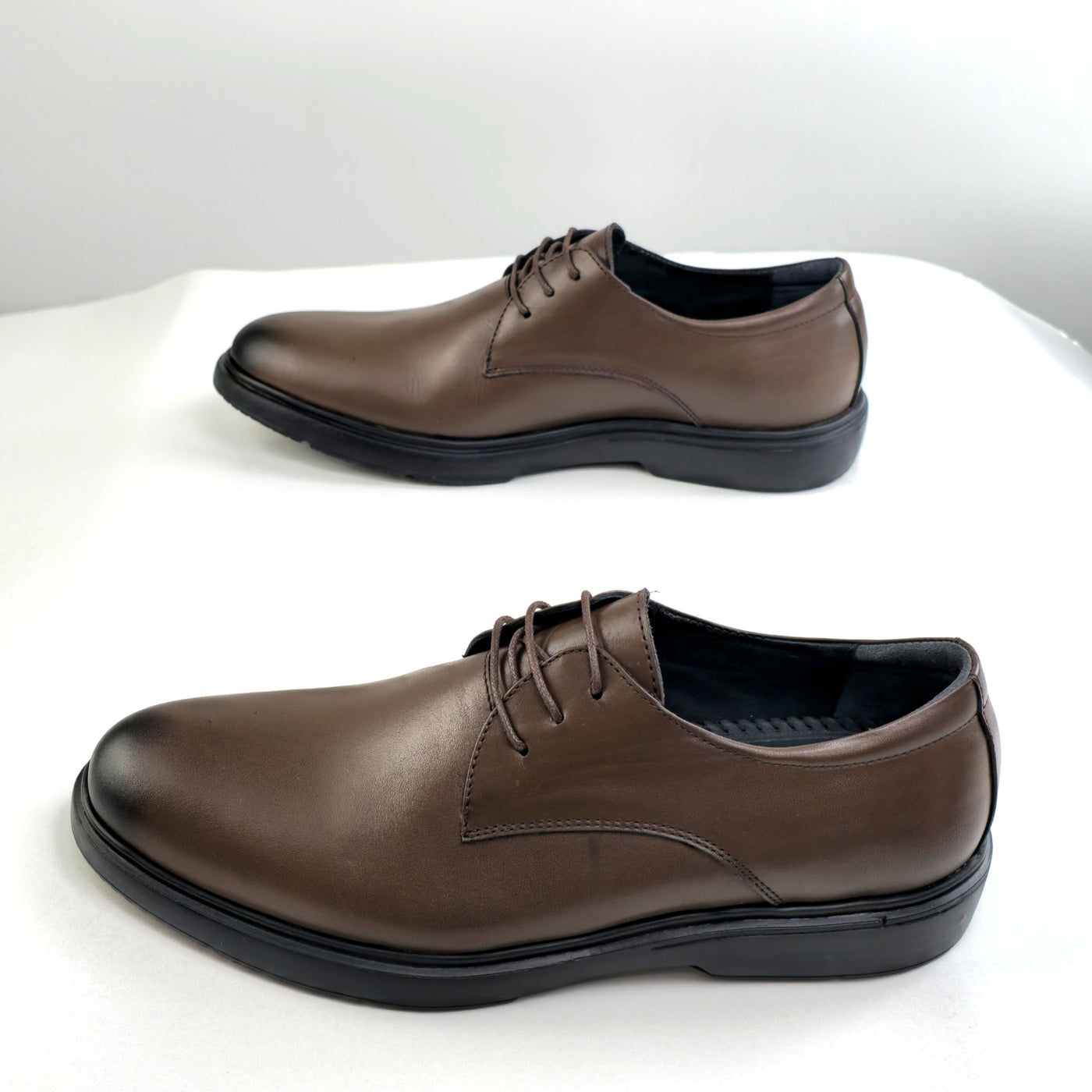 06 chaussure Richelieu confortable homme en cuir noir/marron