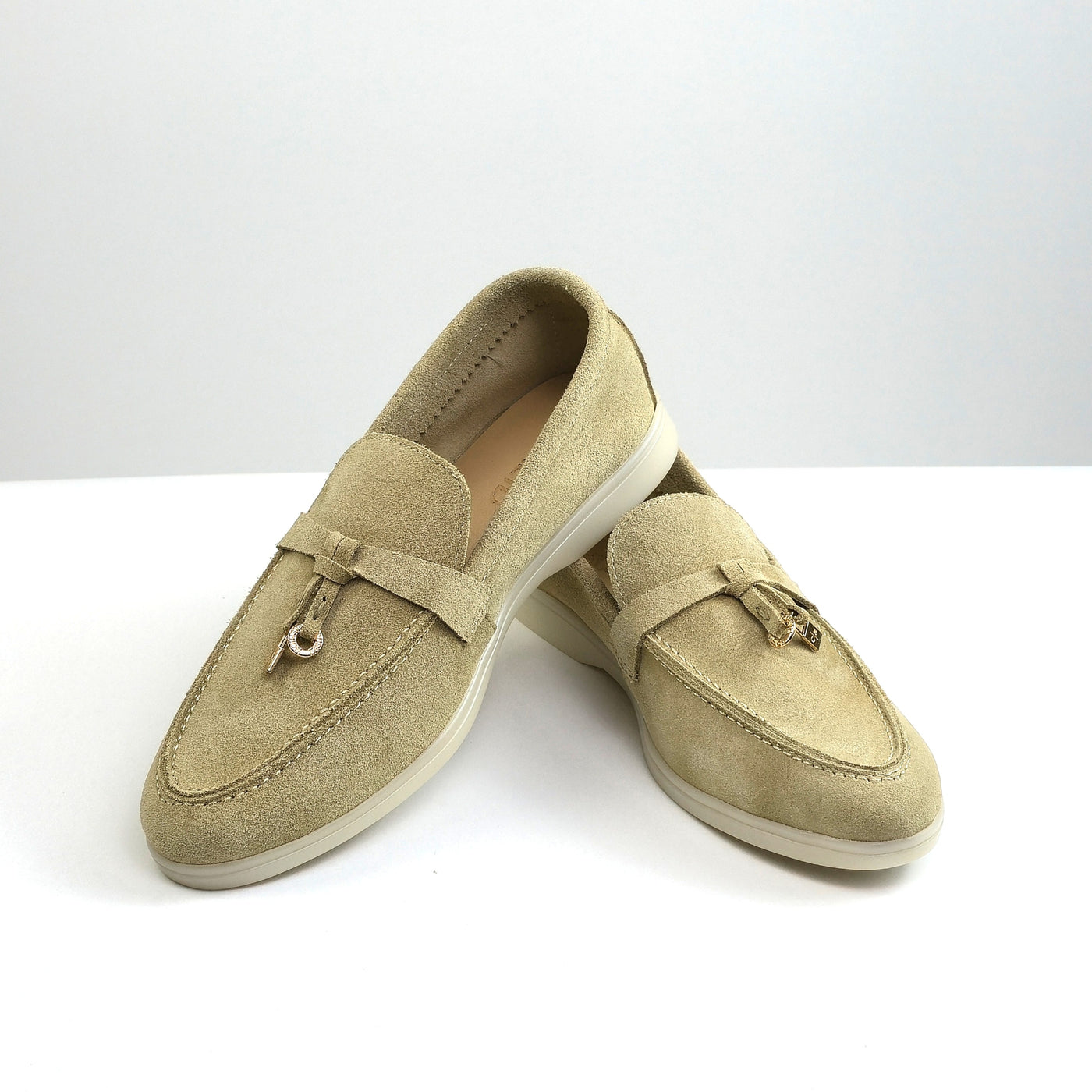 0116 chaussure Femme en cuir daim biege