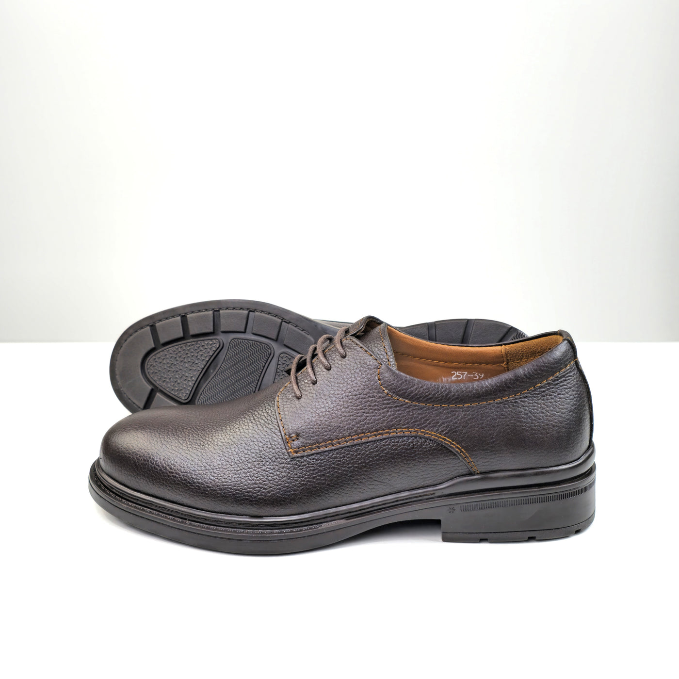 0557 chaussure Richelieu homme en cuir noir/marron