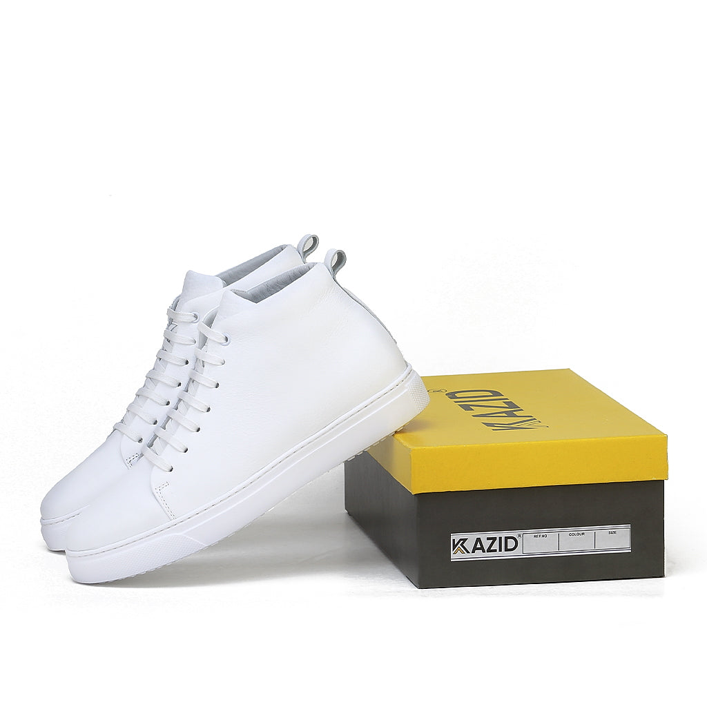 0134 Chaussure Sneaker Homme en cuir blanc