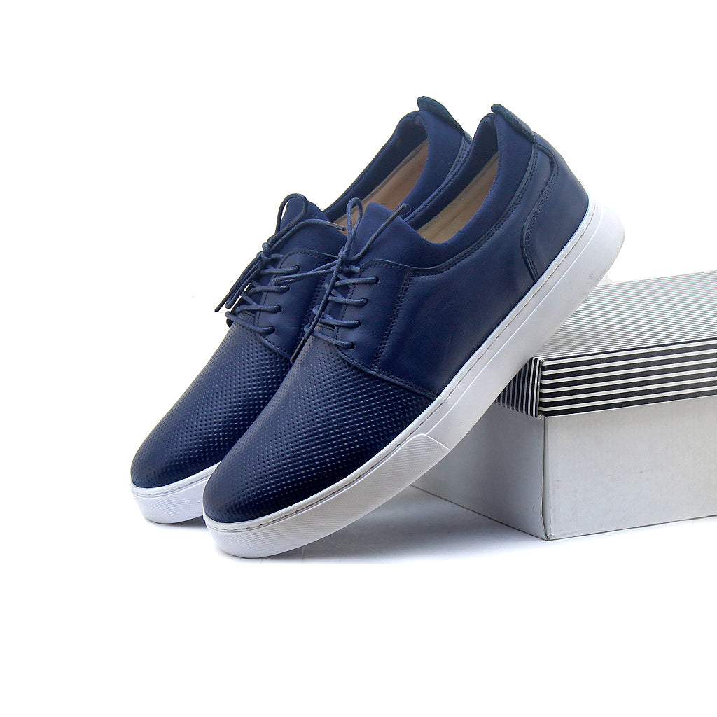 01 Chaussure Sneaker Homme en cuir bleu