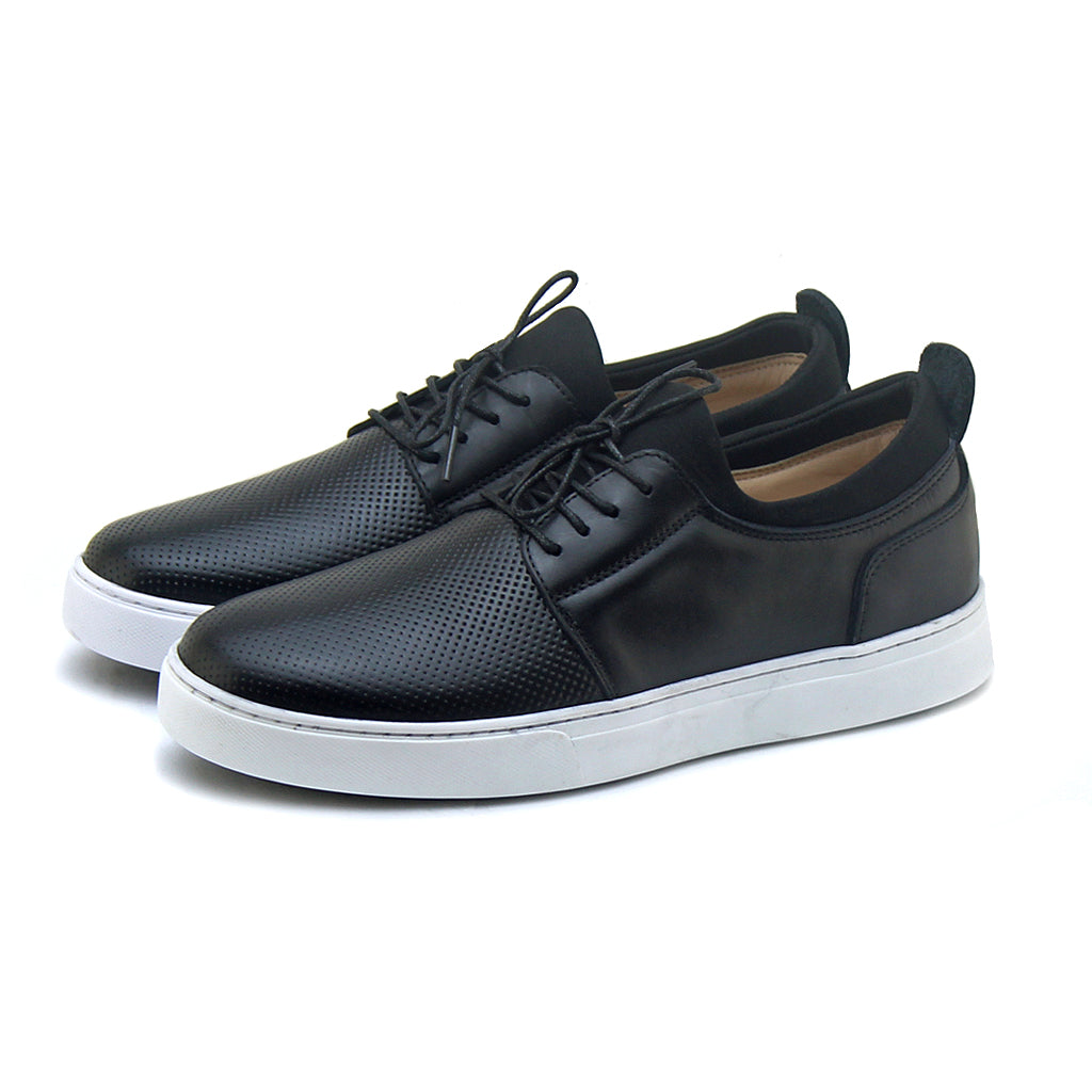 01 Chaussure Sneaker Homme en cuir noir