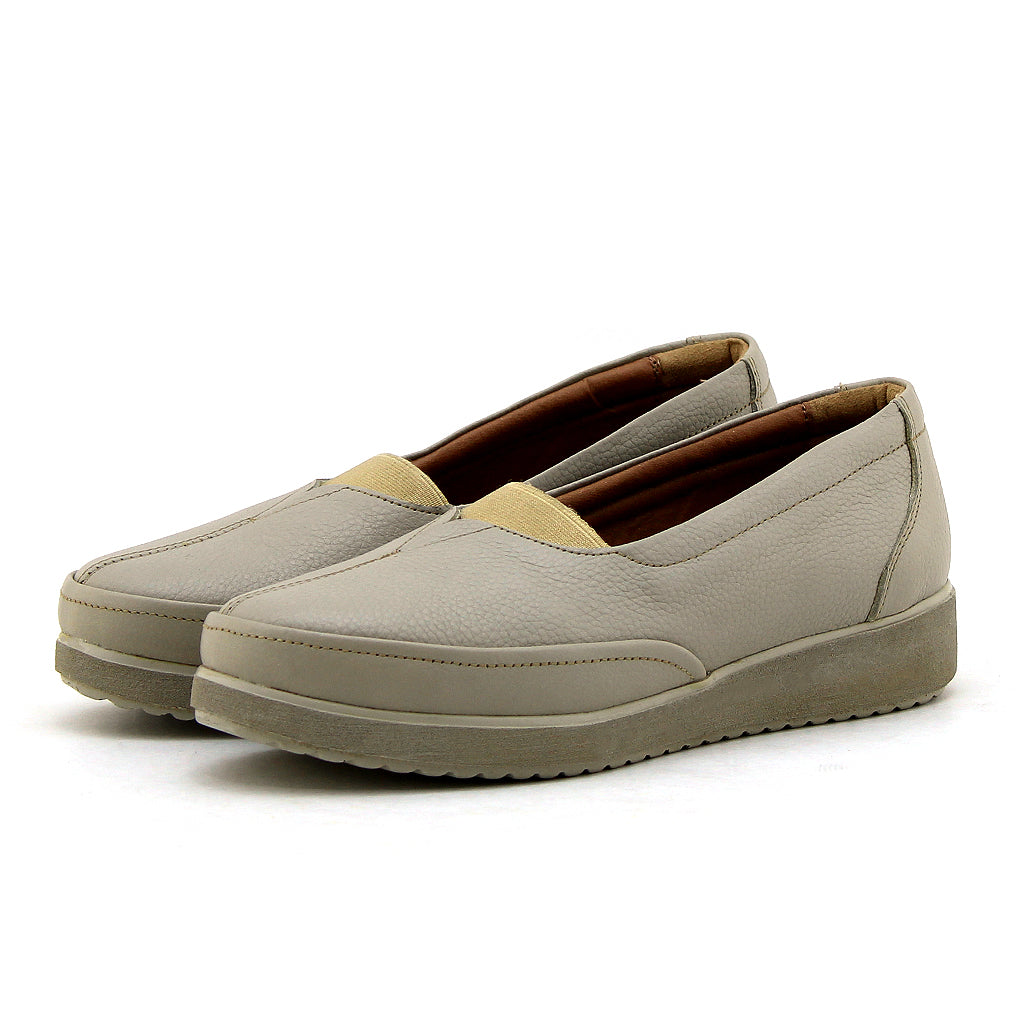 0148 chauusre médical  en cuir  femme