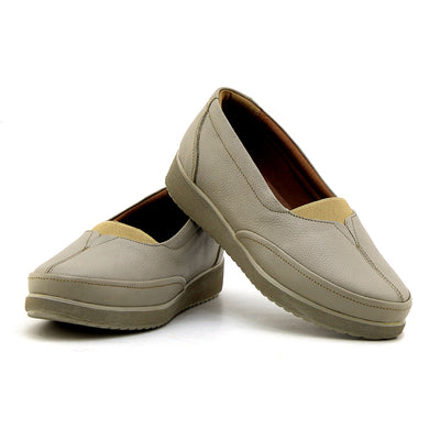 0148 chauusre médical  en cuir  femme