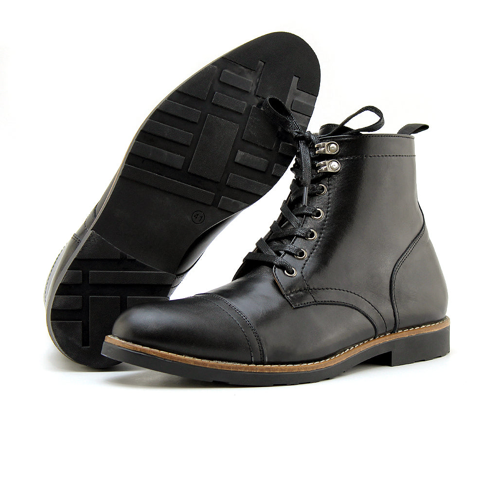 025 boot en cuir noir