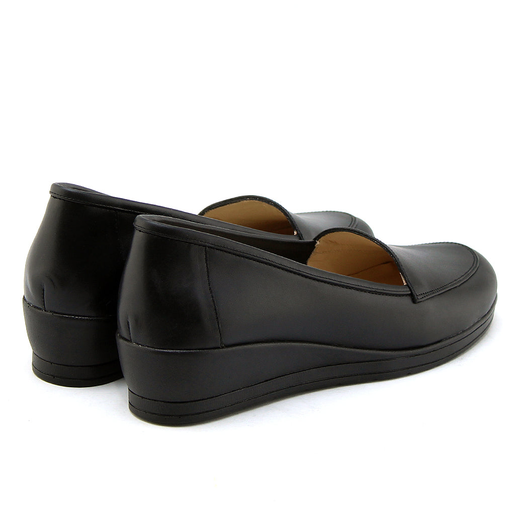 0380 chaussure femmes en cuir noir