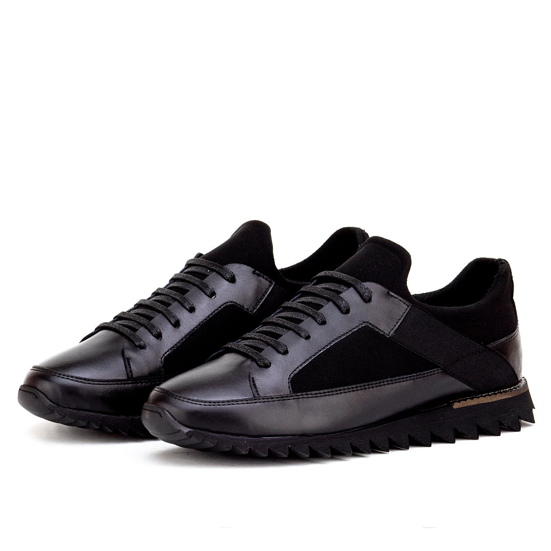 035 Chaussure Sneaker Homme en cuir noir