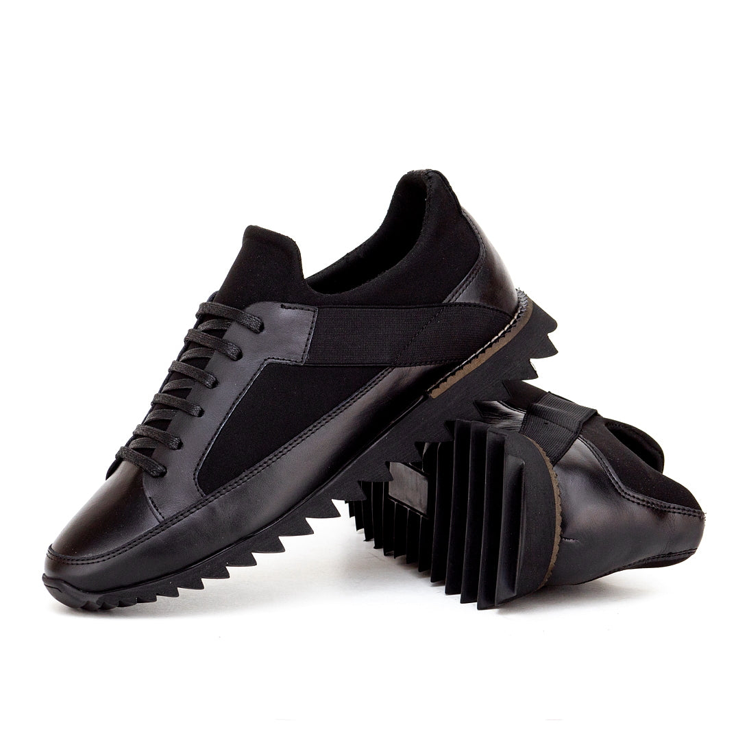 035 Chaussure Sneaker Homme en cuir noir