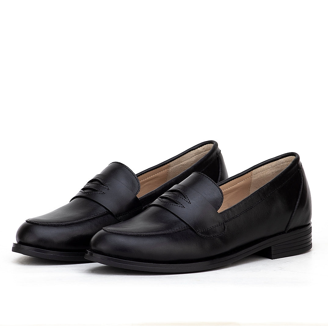 0167 chaussure en cuir noir femme